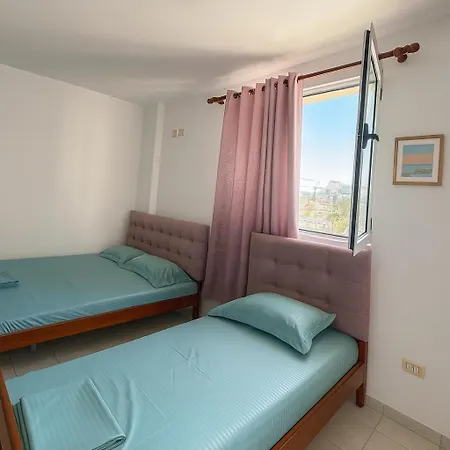 Ardjan מלון גולם