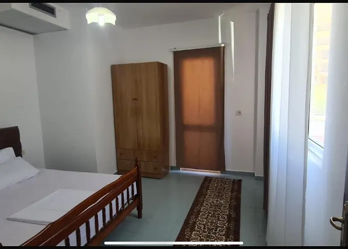 ホテル Ardjan 3*