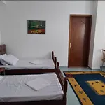 Hotel Ardjan 3*
