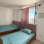Ardjan Hotel Golem (Tirana)