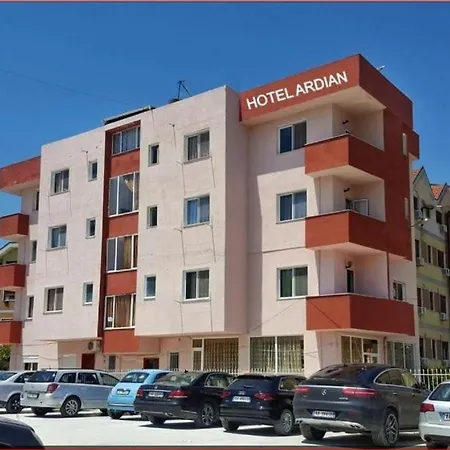 Ardjan Hotel 3*