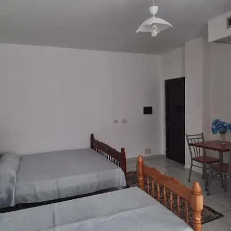 Ardjan Hotel