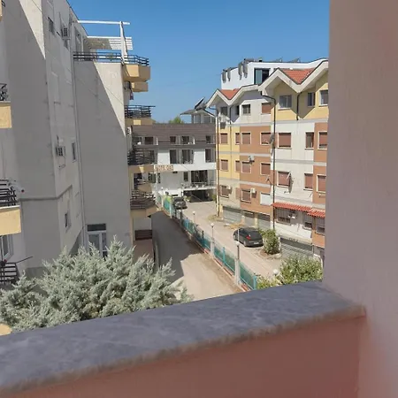 Hotel Ardjan
