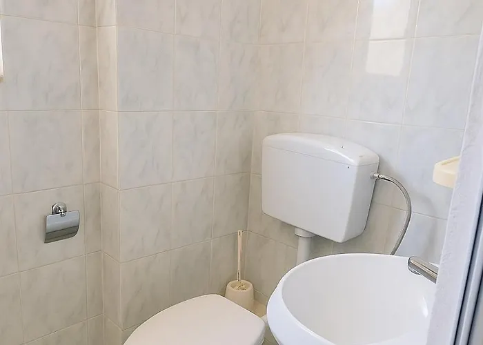 Ardjan Golem (Tirana)